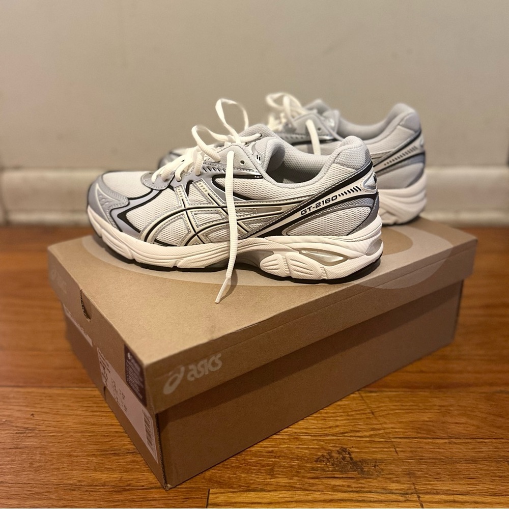 New in Box ASICS GT 2160